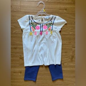 ✨4/$16✨NWT George Kids White Top with Floral Embroidery and leggings set